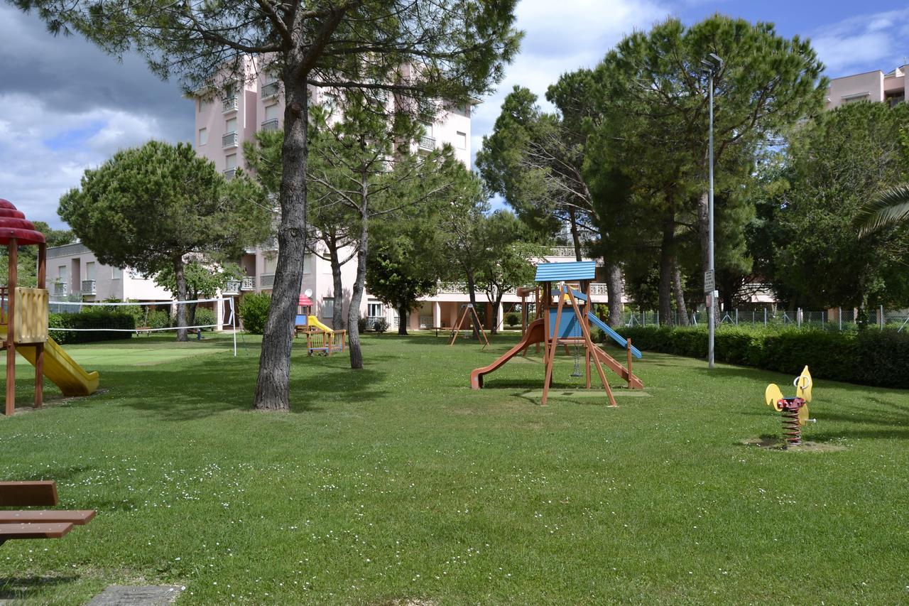 Residence Conero P. T. Blocco E Marcelli Buitenkant foto